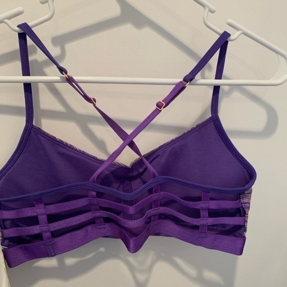 Lululemon Shala Bra NWT - Picture 4 of 6